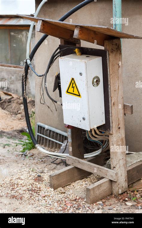 temporary electricity supply box|builders temporary electrical supply.